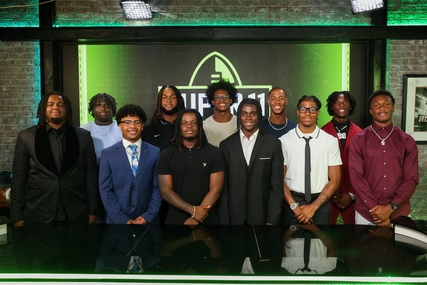 super 11 show