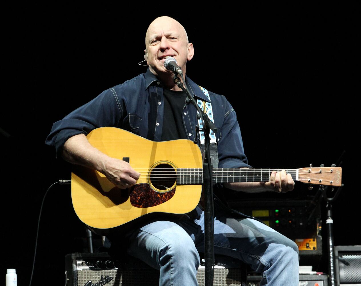 Don Henley & Co. play to sold-out crowd