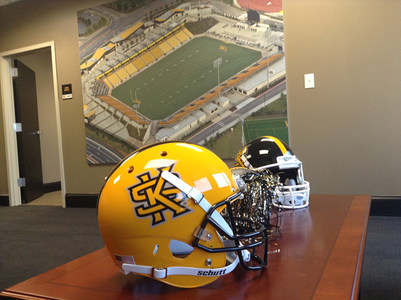 Owls begin playing football in 2015