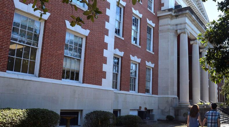 Savannah-Chatham County Public School System administrative offices at 208 Bull St.