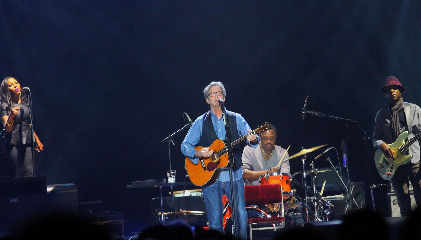 Eric Clapton plays the Gwinnett Center