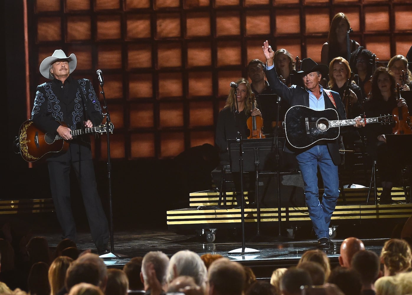 The 50th Annual CMA Awards - Arrivals