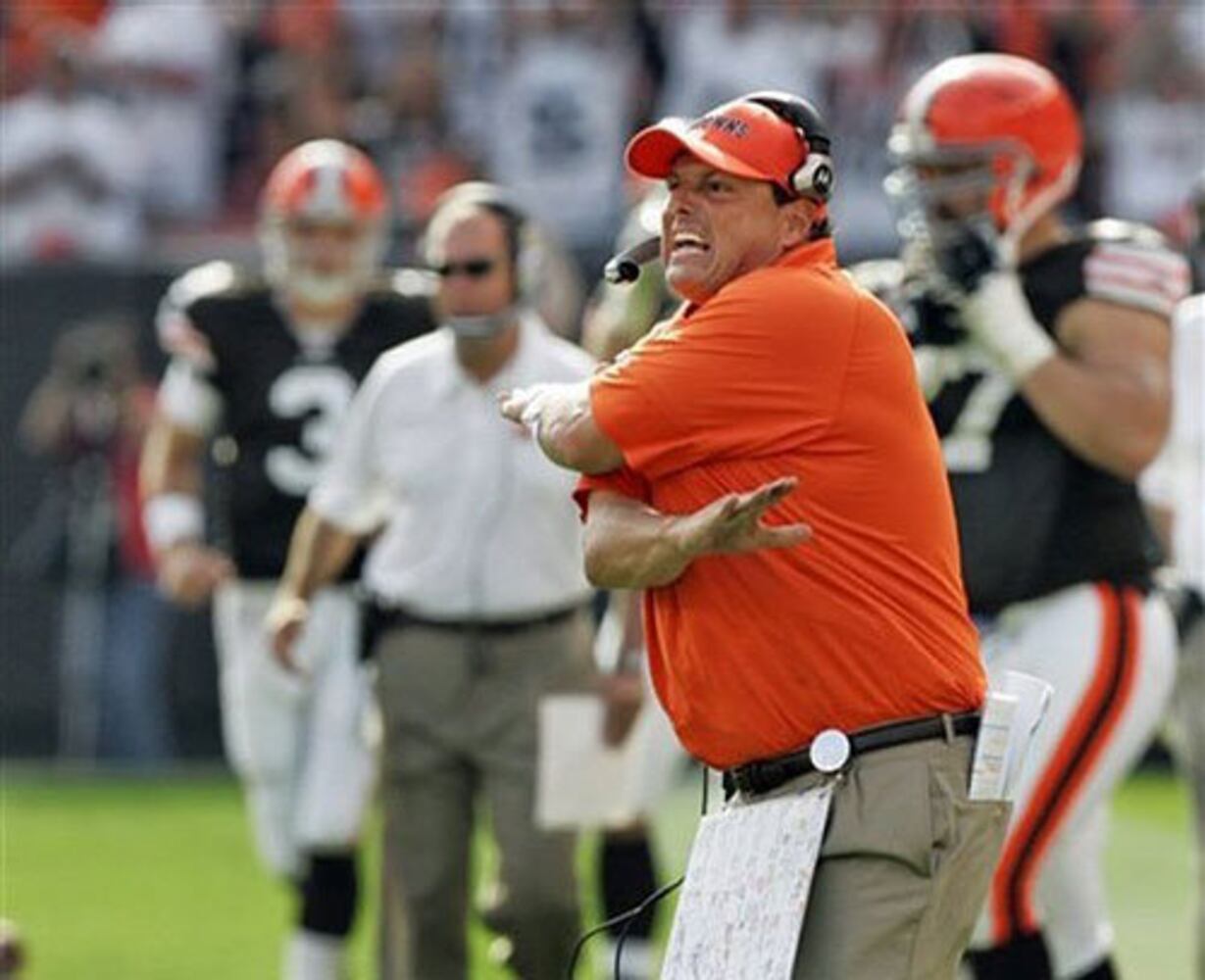 UGA hires Cowboys coach Todd Grantham