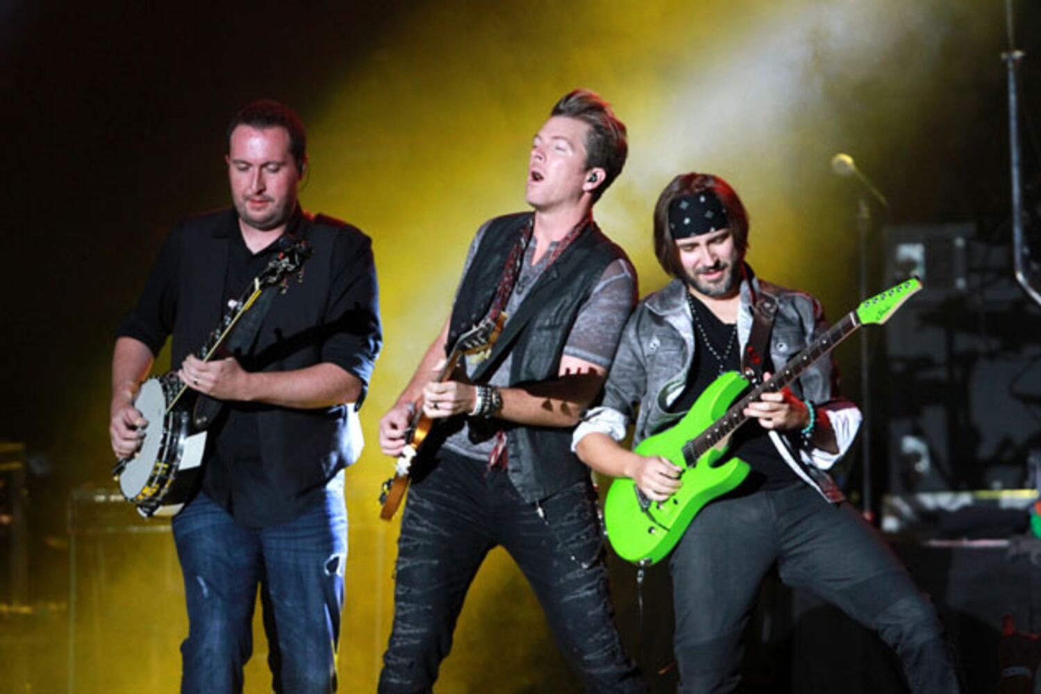 Kicks 101.5 Country Fair 2015