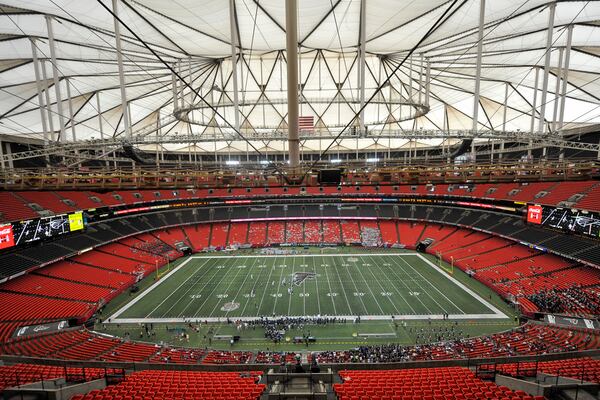 Atlanta, Ga. -- Teams play at the Georgia Dome during the Corky Kell Classic Saturday, August 20, 2016 .SPECIAL/Daniel Varnado