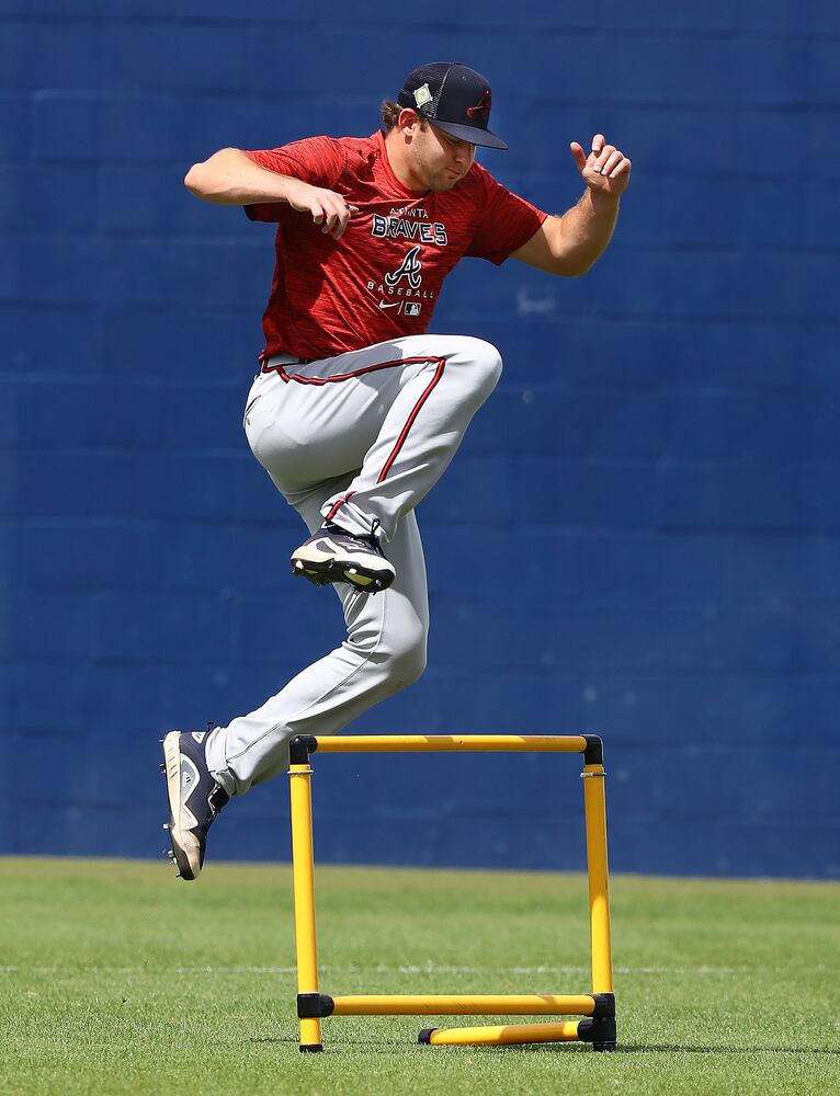 BRAVES PHOTO