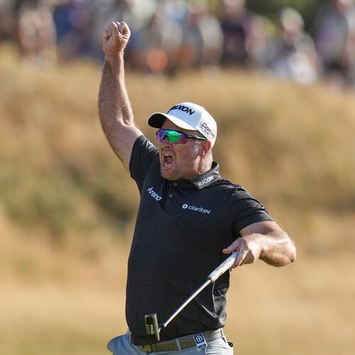 Ryan Fox of New Zealand celebrates on the 18th green after winning the British Open Golf championships at Royal Birkdale golf club, in Southport, England, Sunday, July 19, 2026. (AP Photo/Jon Super)