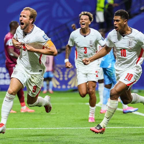 England forward Harry Kane (left) reacts after scoring against Congo during the second half of a FIFA World Cup round of 32 match at Atlanta Stadium (Mercedes-Benz Stadium) on Wednesday, July 1, 2026, in Atlanta. (Jason Getz/AJC)