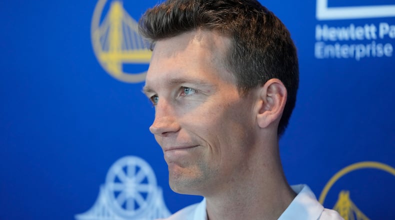 Golden State Warriors general manager Mike Dunleavy Jr., seen here in 2023, called the Hawks new GM a "really, really good dude." (AP Photo/Eric Risberg)