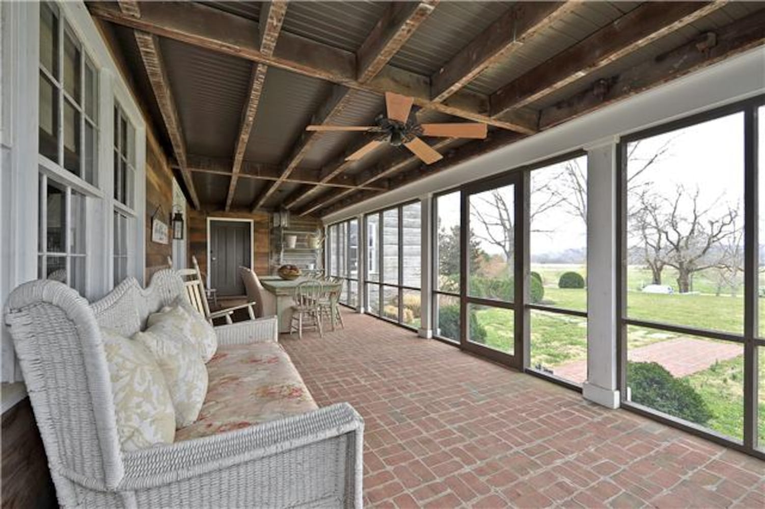 753-acre property includes Antebellum home, log cabin