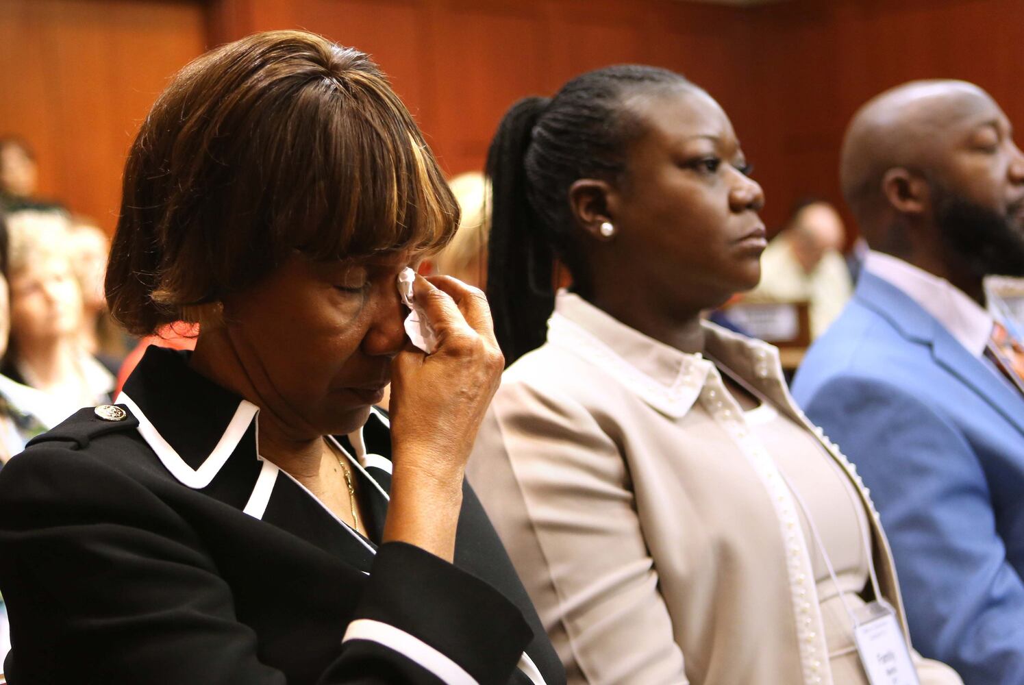 Dramatic testimony opens case