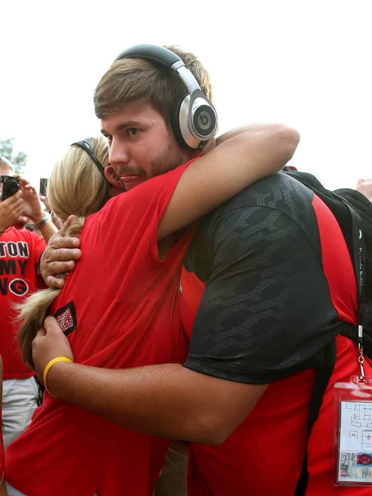 UGA players arrive for game, 8/31