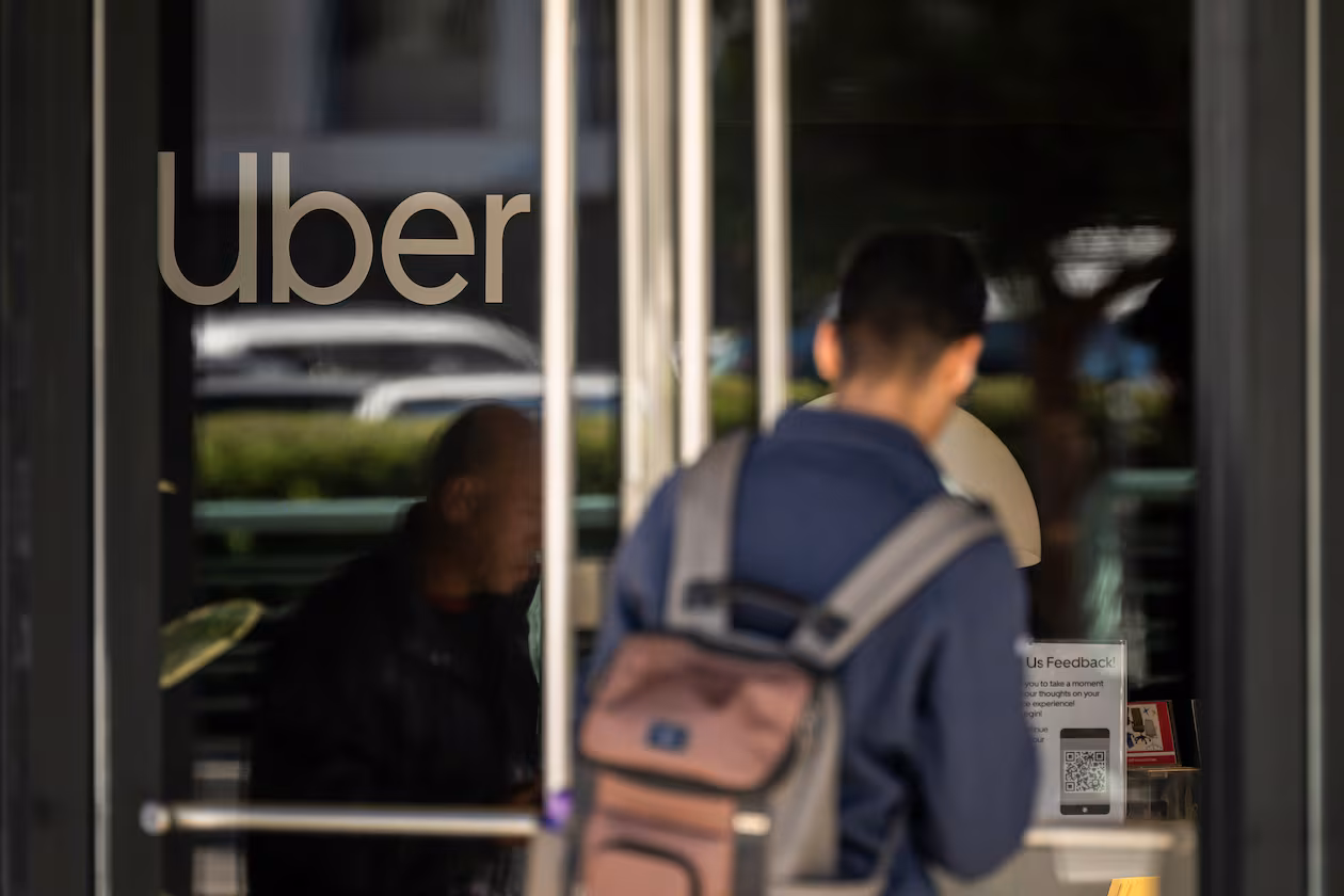 Uber's CEO must testify in a lawsuit that contends the company is liable for the alleged sex trafficking of a 14-year-old girl, a Gwinnett County judge has ruled. (David Paul Morris/Bloomberg via Getty Images)