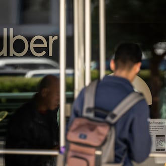 Uber's CEO must testify in a lawsuit that contends the company is liable for the alleged sex trafficking of a 14-year-old girl, a Gwinnett County judge has ruled. (David Paul Morris/Bloomberg via Getty Images)