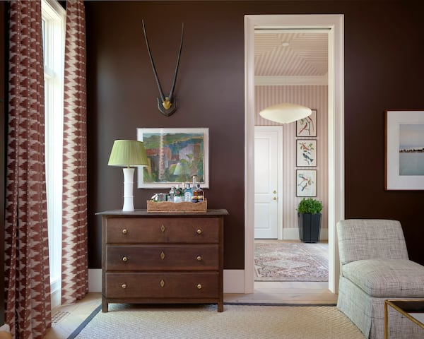 A study painted in Sherwin-Williams' Turkish Coffee by Chris Holt of Holt Interiors. (Courtesy of David Christensen)