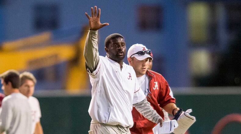 Derrick Ansley (middle) has had two coaching stints at Alabama. (Vasha Hunt/AL.com via AP)