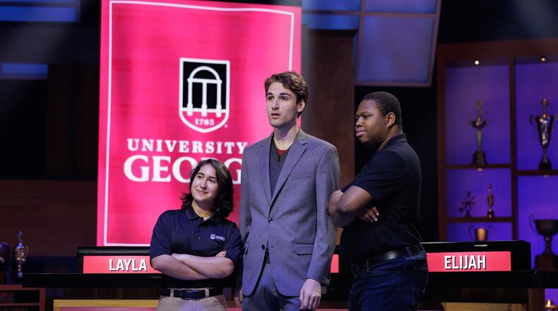 CAPITAL ONE COLLEGE BOWL -- “The Blitz: BYU vs Penn State & Syracuse vs Georgia & Columbia vs USCB” Air 208 -- Pictured: (l-r) Layla, Aidan, Elijah -- (Photo by: Steve Swisher/NBC)