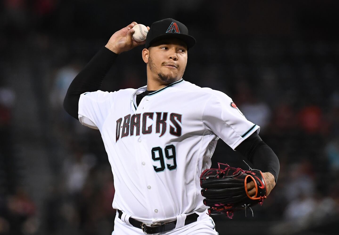 Photos: Suzuki carries Braves to win over Diamondbacks
