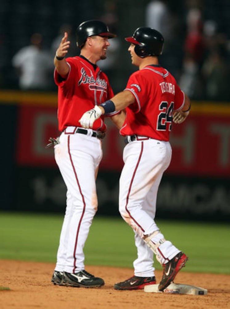 Braves win longest game in Turner Field history