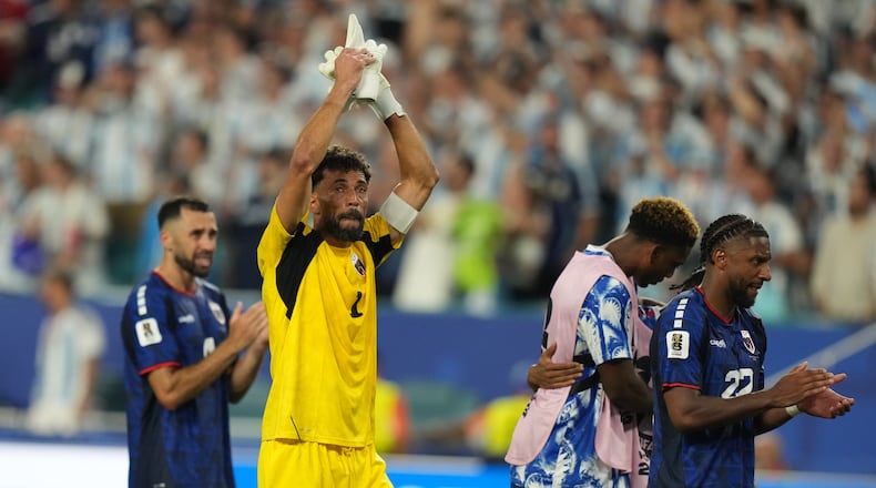 Cape Verde goalkeeper Vozinha (1) applauds the crowd as he leaves after the World Cup round of 32 soccer match between Argentina and Cape Verde in Miami Gardens, Fla., Friday, July 3, 2026. (AP Photo/Lynne Sladky)