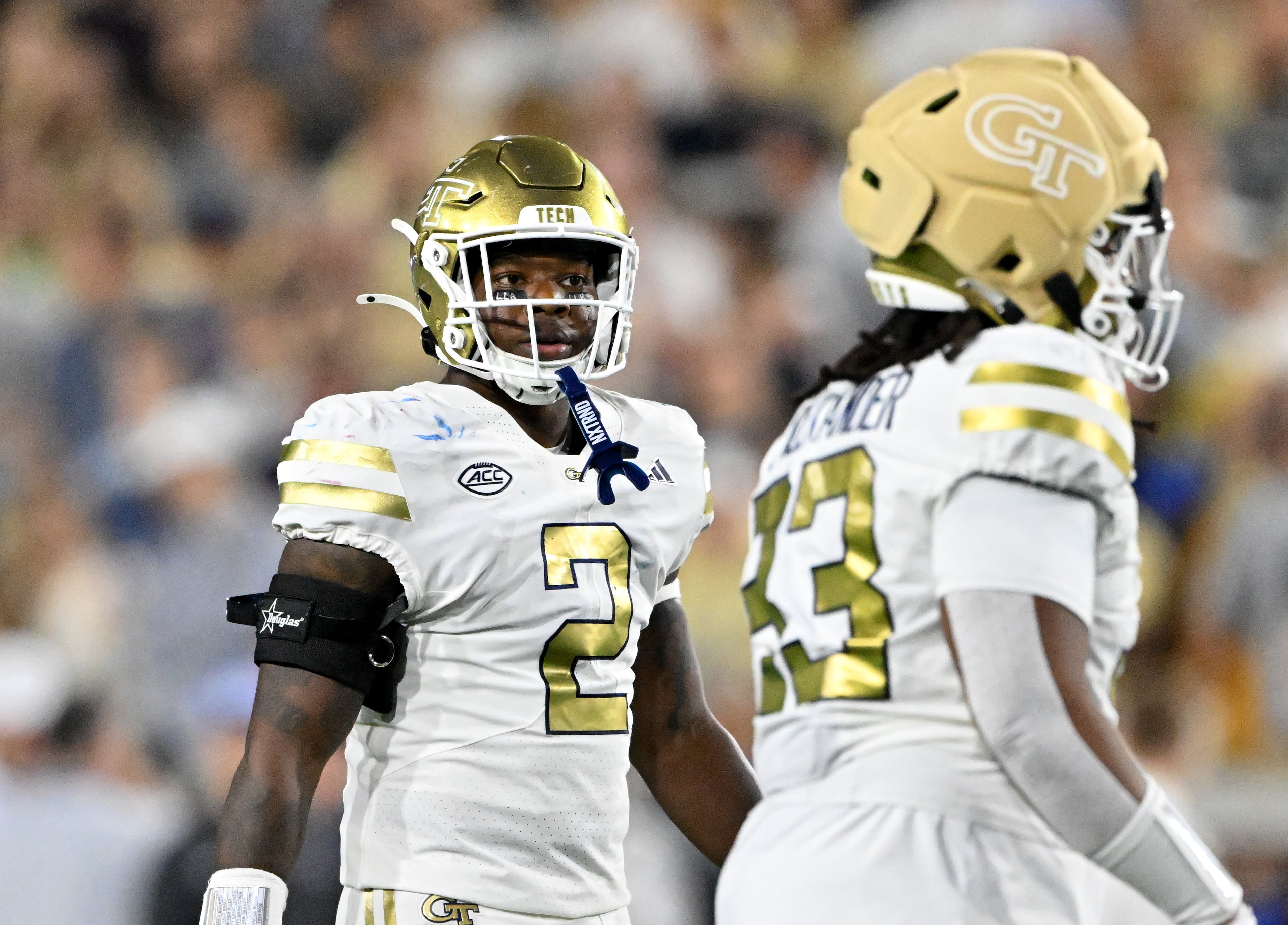 Georgia Tech linebacker E.J. Lightsey (2) during the first half in an NCAA college football game at Bobby Dodd Stadium, Saturday, November 22, 2025 in Atlanta. Pittsburgh won 42-28 over Georgia Tech. (Hyosub Shin / AJC)