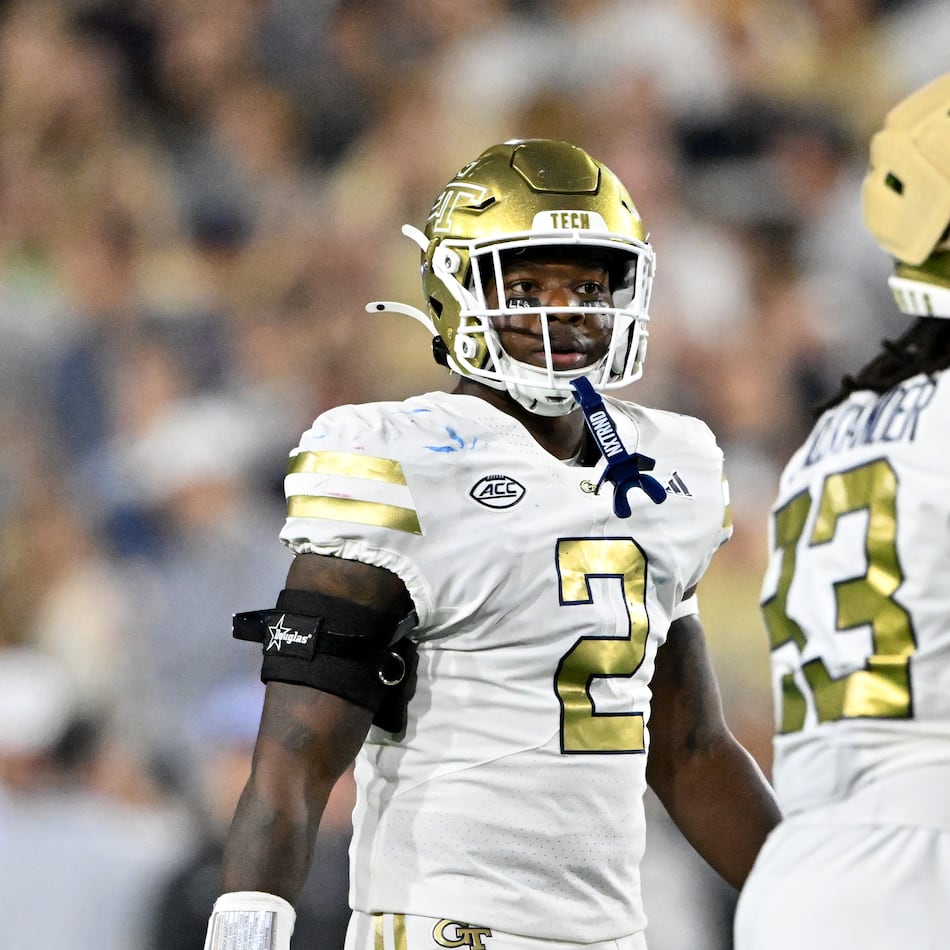 Georgia Tech linebacker E.J. Lightsey (2) during the first half in an NCAA college football game at Bobby Dodd Stadium, Saturday, November 22, 2025 in Atlanta. Pittsburgh won 42-28 over Georgia Tech. (Hyosub Shin / AJC)