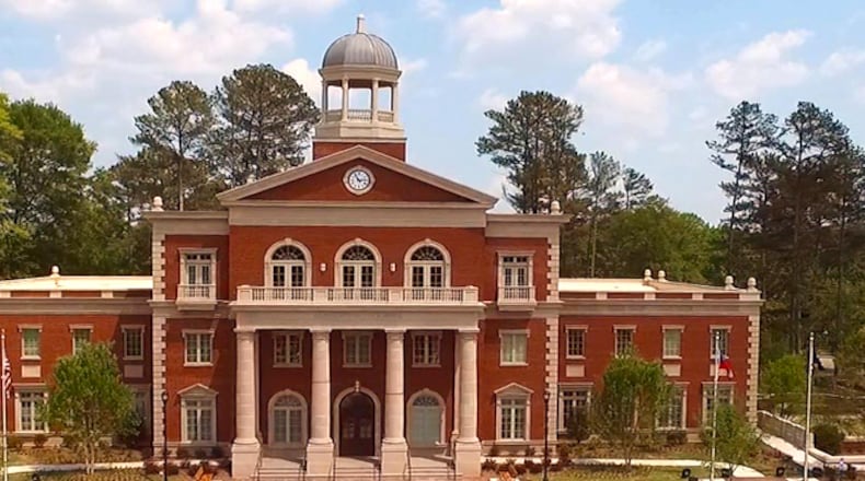 The Alpharetta Department of Public Safety evacuated and closed the Alpharetta library and city hall on Friday due to a gas leak.