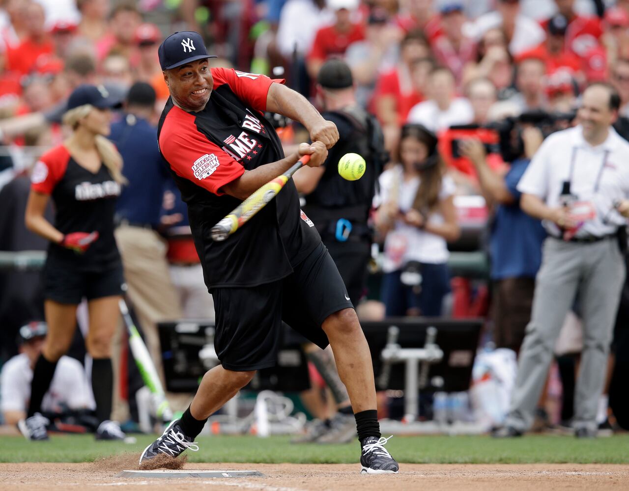 2015 All-Star Legends & Celebrity Softball game