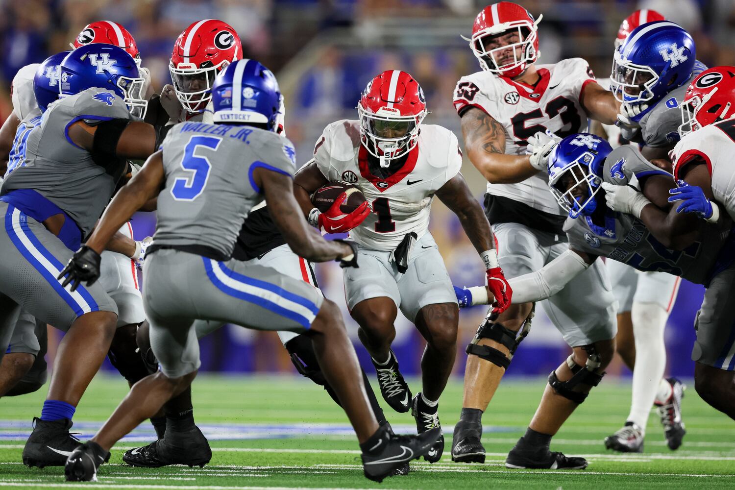 091524 bulldogs photo