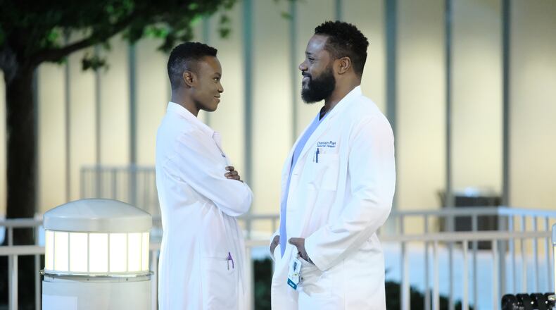 THE RESIDENT: L-R: Shaunette Rene Wilson and Malcolm-Jamal Warner in the "The Prince & The Pauper" episode of THE RESIDENT airing Monday, Oct. 1 (8:00-9:00 PM ET/PT) on FOX. ©2018 Fox Broadcasting Co. Cr: Guy D'Alema/FOX