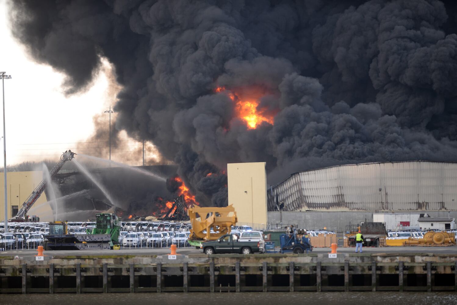 Large fire breaks out at Savannah Port
