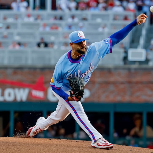Atlanta Braves pitcher Martín Pérez delivers to a Washington Nationals batter during the first inning of a baseball game, Saturday, Aug. 1, 2026, in Atlanta. (AP Photo/Erik S. Lesser)