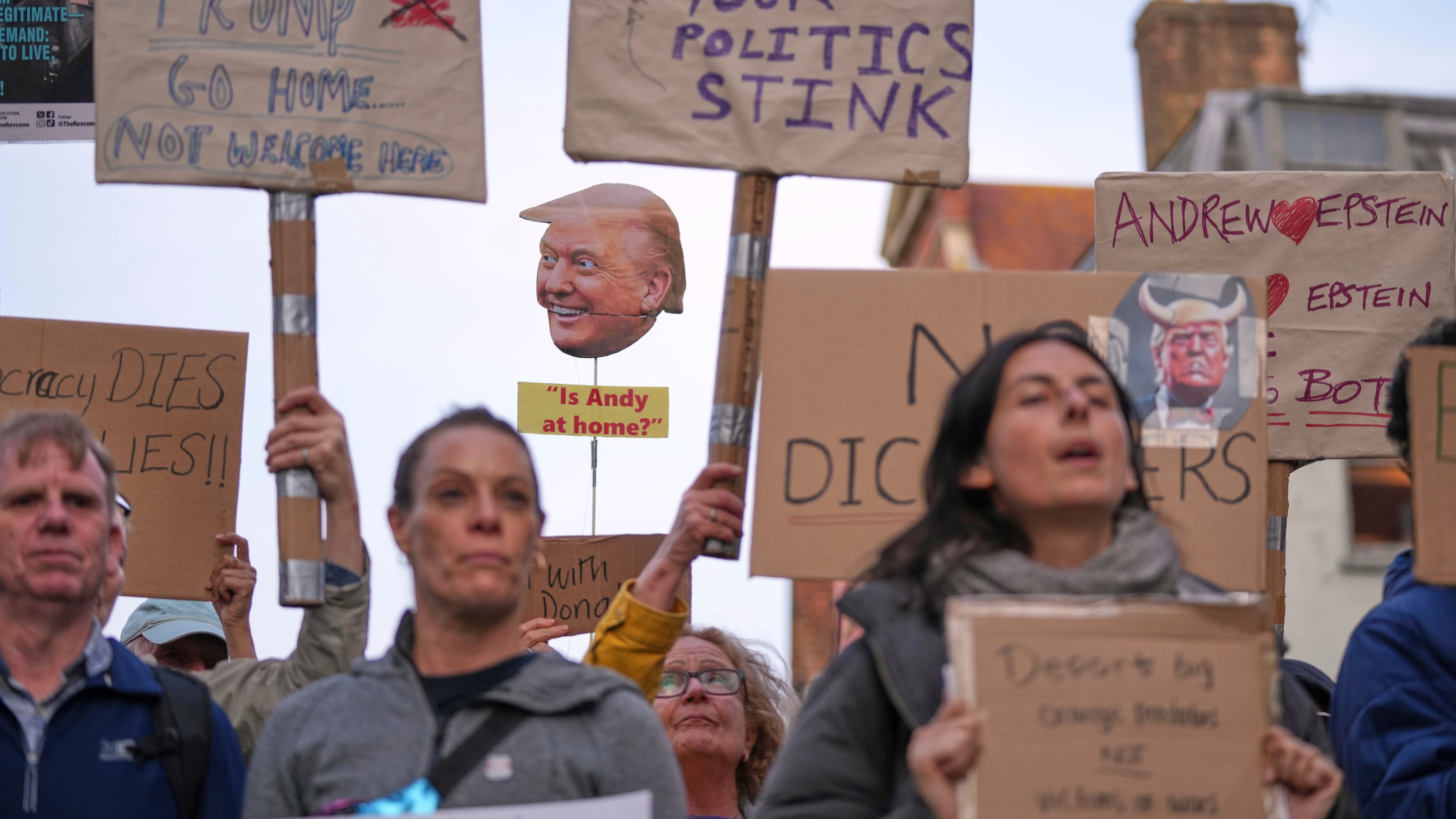 during a protest before the arrival of President Donald Trump in Windsor, England, Tuesday, Sept. 16, 2025.(AP Photo/Kin Cheung)