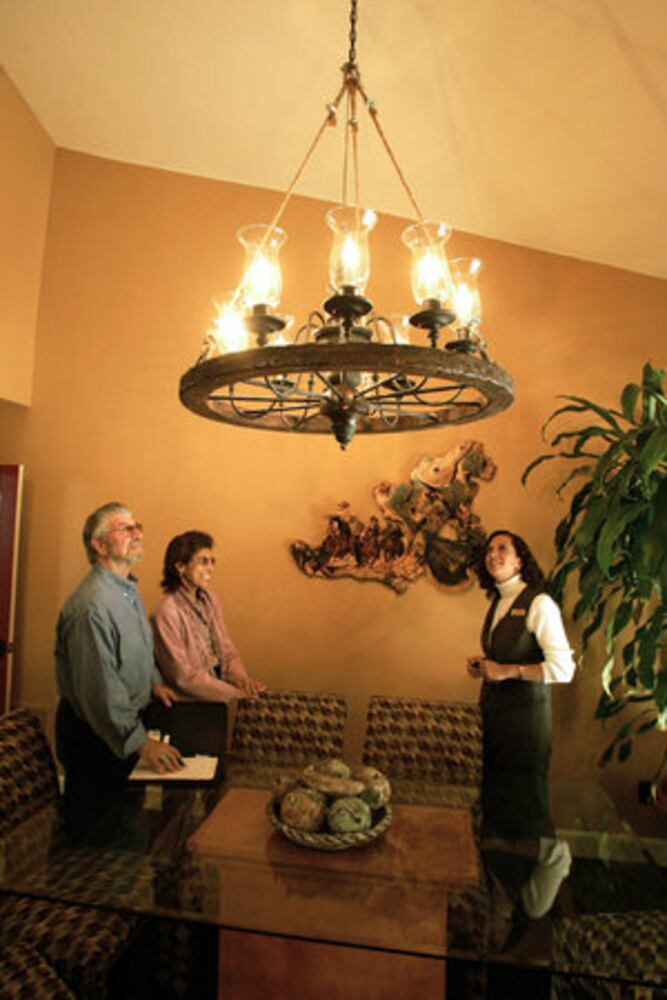 Chandeliers a hot home decor trend
