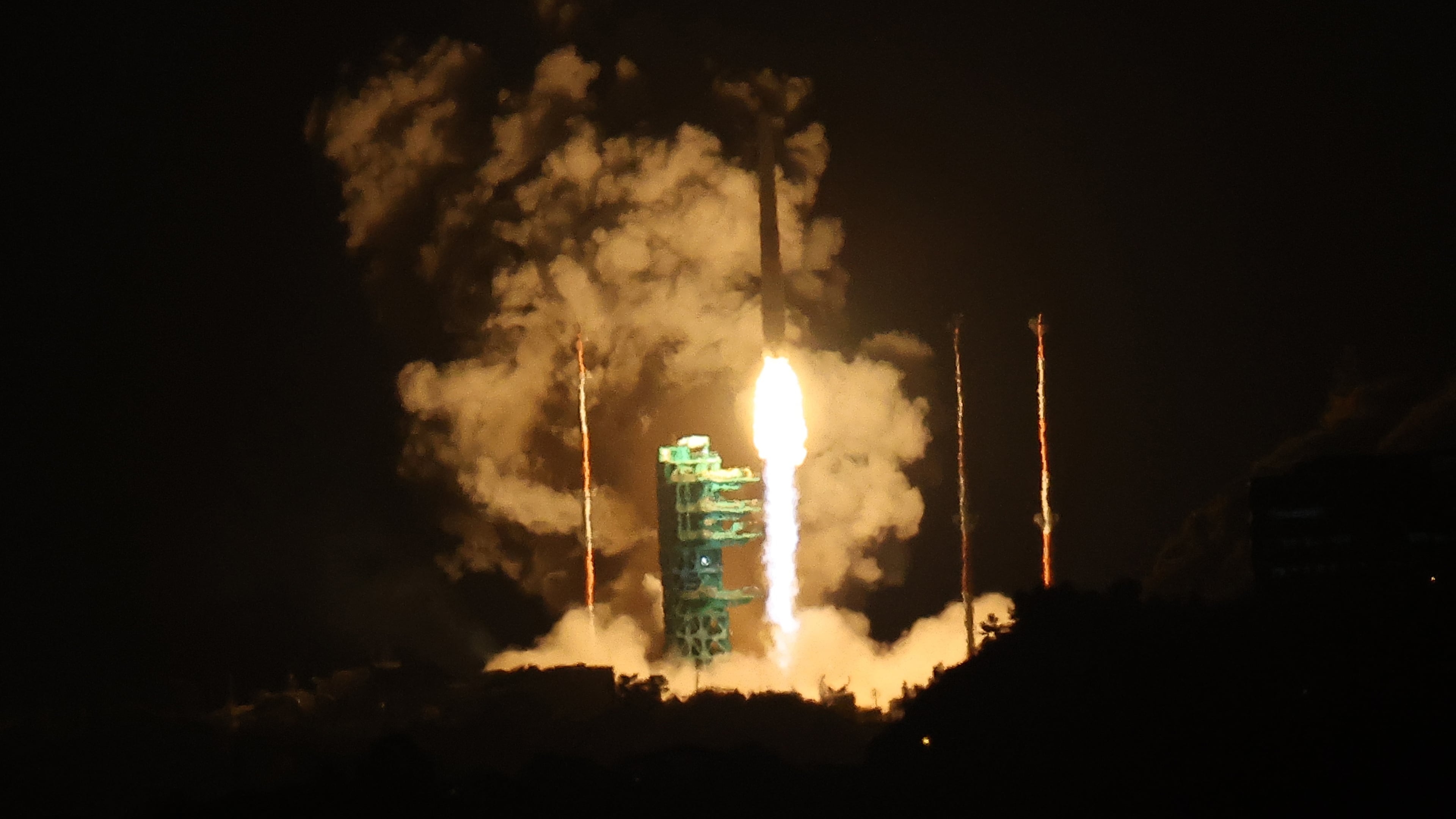 The Nuri rocket lifts off from a launch pad at the Naro Space Center in Goheung, South Korea, Thursday, Nov. 27, 2025. (Kim Sung-min/Yonhap via AP)