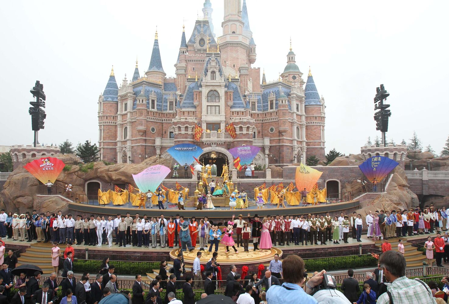 Shanghai Disney opens