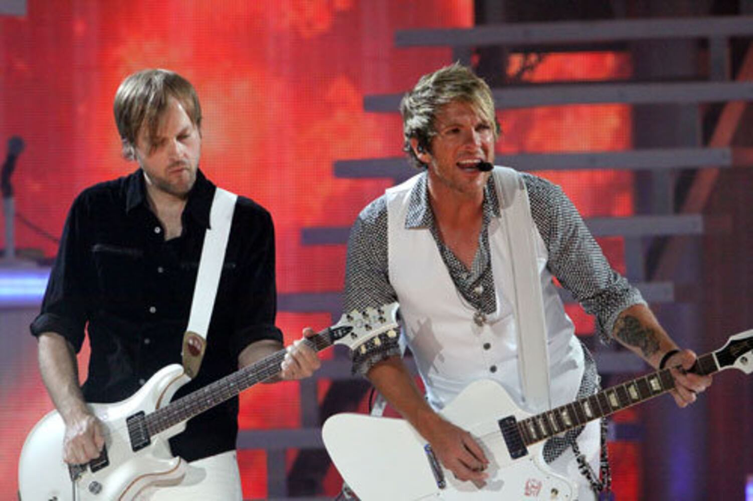 Rascal Flatts and Sara Evans at Aaron's Amphitheatre