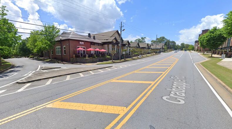 Milton plans to pursue a new mid-block pedestrian traffic signal across Ga. 372/Crabapple Road at Dunbrody Avenue. (Google Maps)