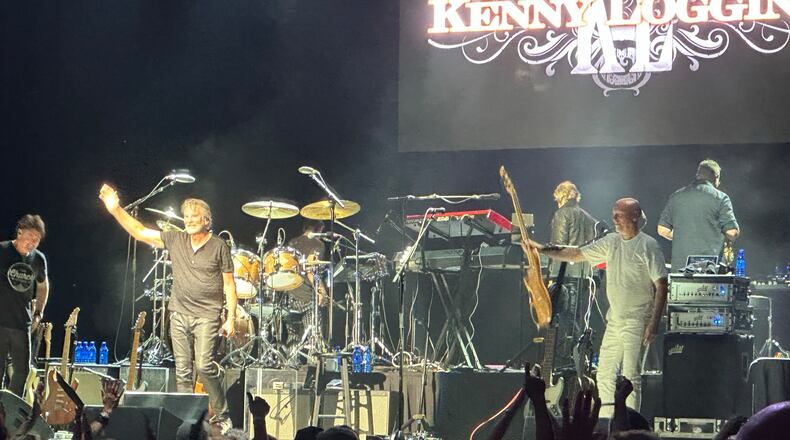 Kenny Loggins bids farewell to the sold-out Ameris Bank Amphitheatre crowd on Saturday, May 13, 2023. RODNEY HO/rho@ajc.com