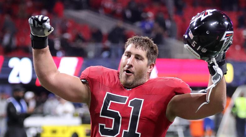 December 7, 2017 Atlanta: Falcons center Alex Mack celebrates beating the Saints 20-17 in a NFL football game on Thursday, December 7, 2017, in Atlanta. Curtis Compton/ccompton@ajc.com