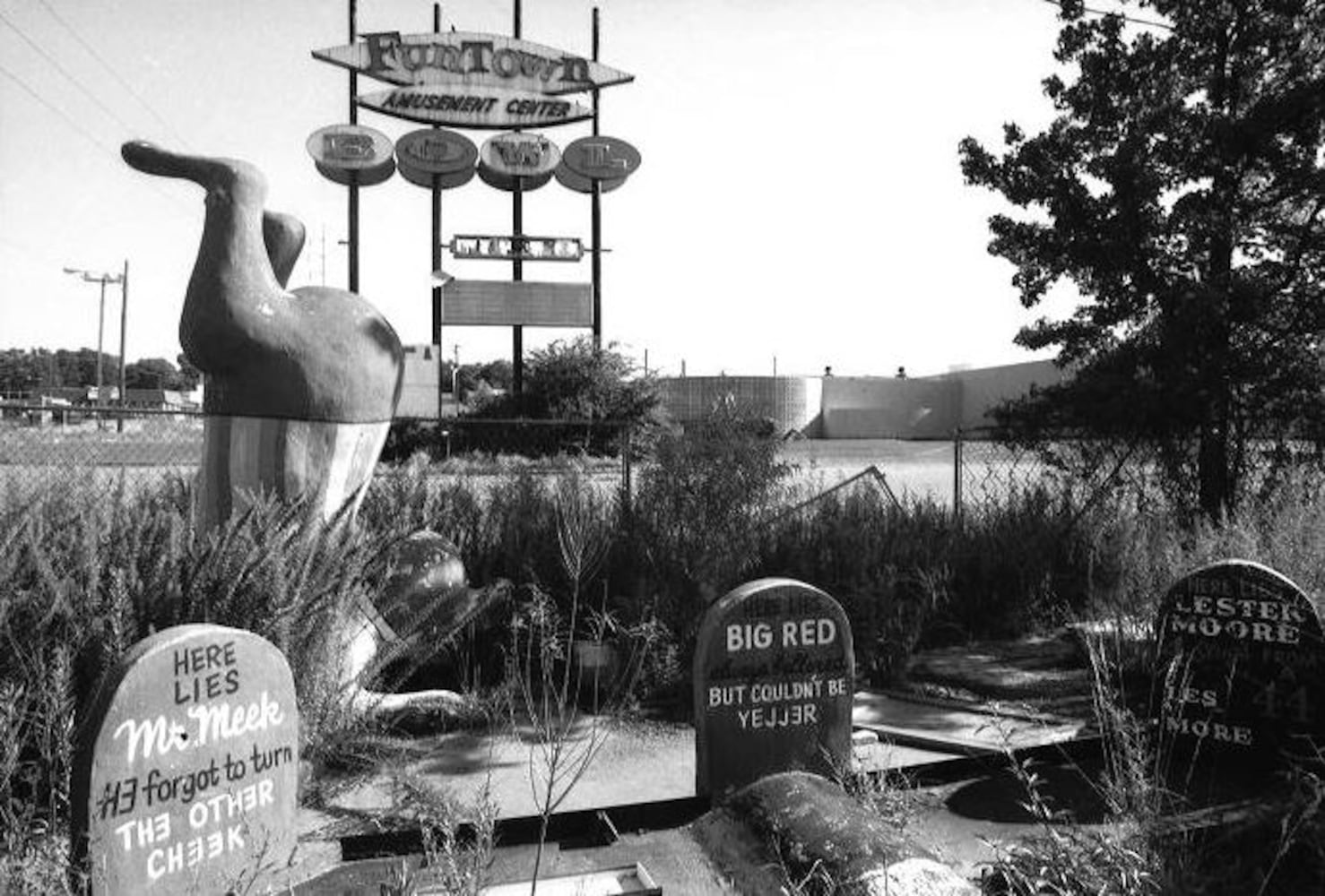 AJC Flashback Photos: Atlanta’s Stewart-Lakewood Mall and Stewart Ave.