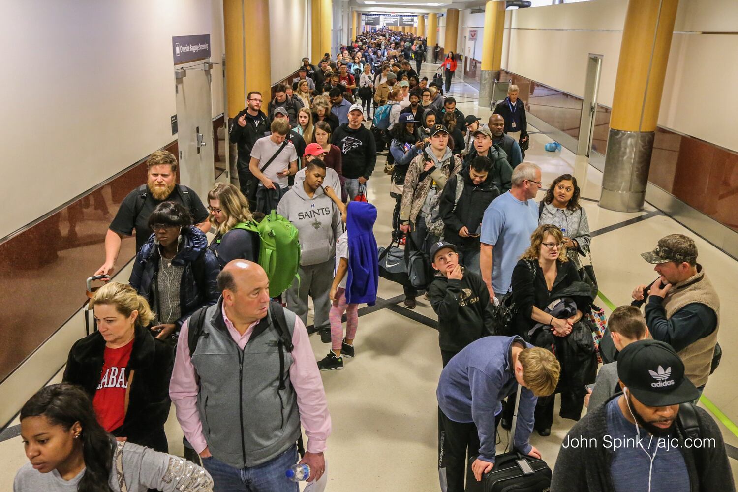 Photos: Power outage paralyzes Atlanta airport