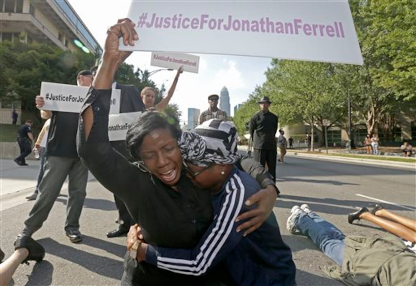 2 arrested in protests that followed Kerrick mistrial