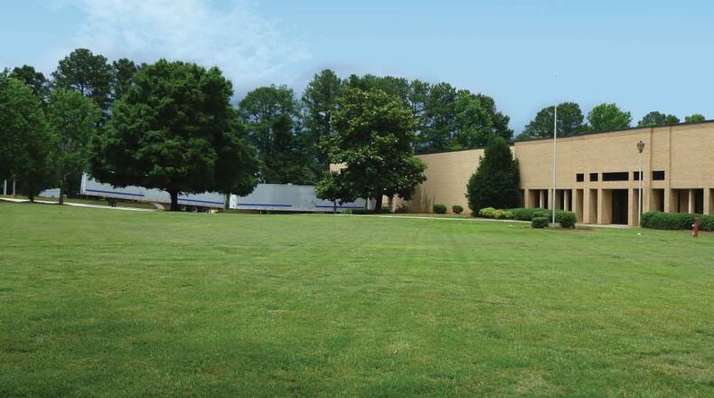 California-based Hydro Systems plans to begin manufacturing bathtubs, sinks and shower pans out of this McDonough facility in a deal that could bring as many as 100 jobs to the community by the end of 2018.