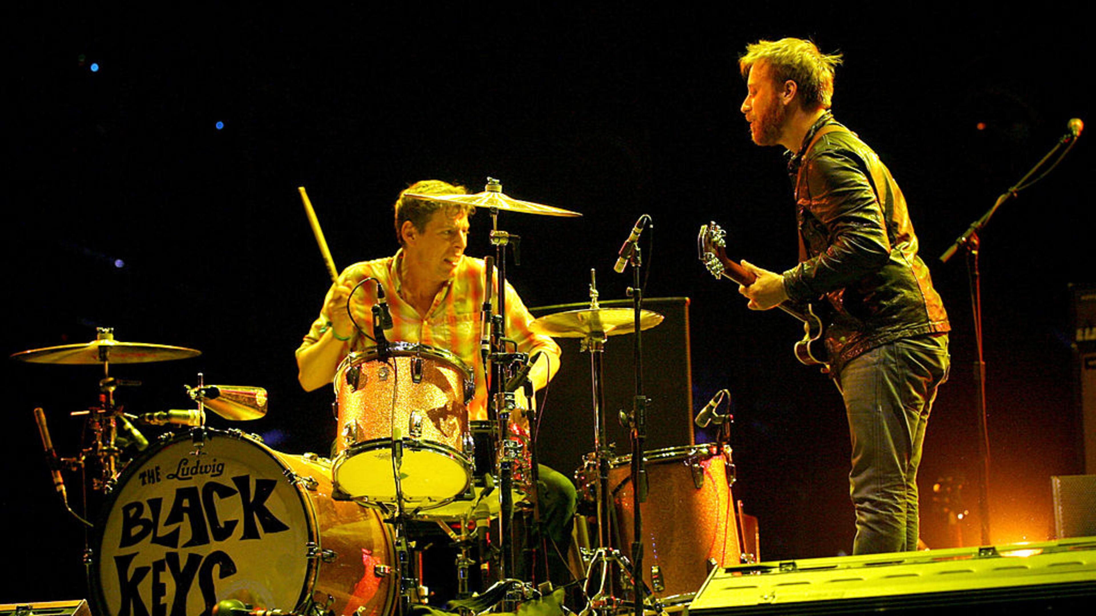 INDIO, CA - APRIL 15:  Musicians Patrick Carney and Dan Auerbach of the Black Keys perform during Day 1 of the Coachella Valley Music & Arts Festival 2011 held at the Empire Polo Club on April 15, 2011 in Indio, California.  (Photo by Karl Walter/Getty Images)