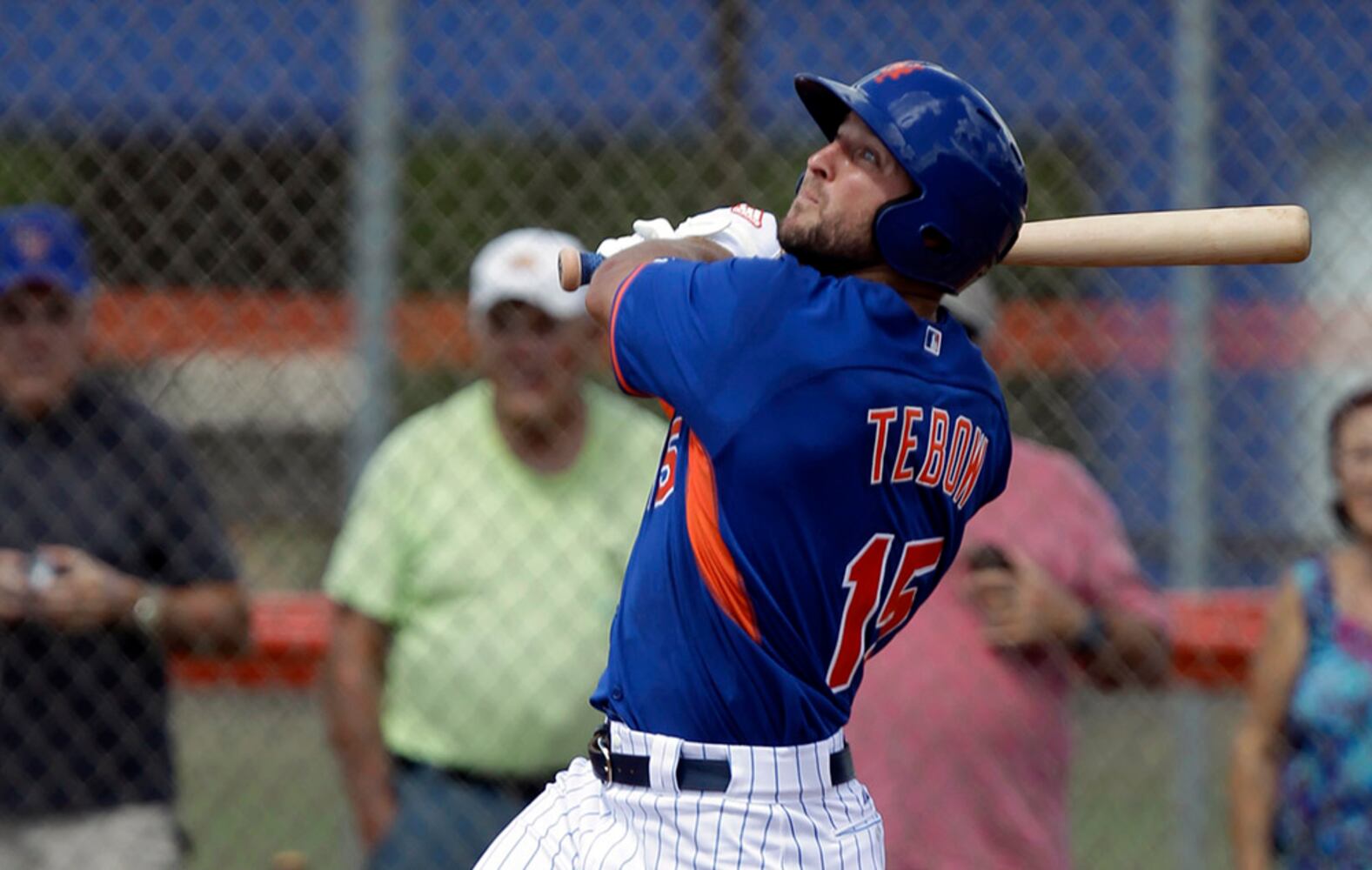 Tim Tebow trains with New York Mets