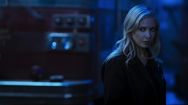 =Sarah Michelle Gellar as Kristin Ramsy in "Wolf Pack" streaming on Paramount+.  Photo: Steve Dietl/Paramount+ © 2022 MTVE All Rights Reserved.