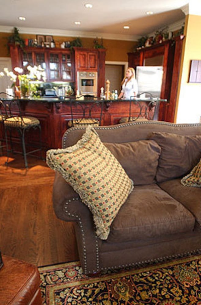 Mansion Madam' selling infamous home
