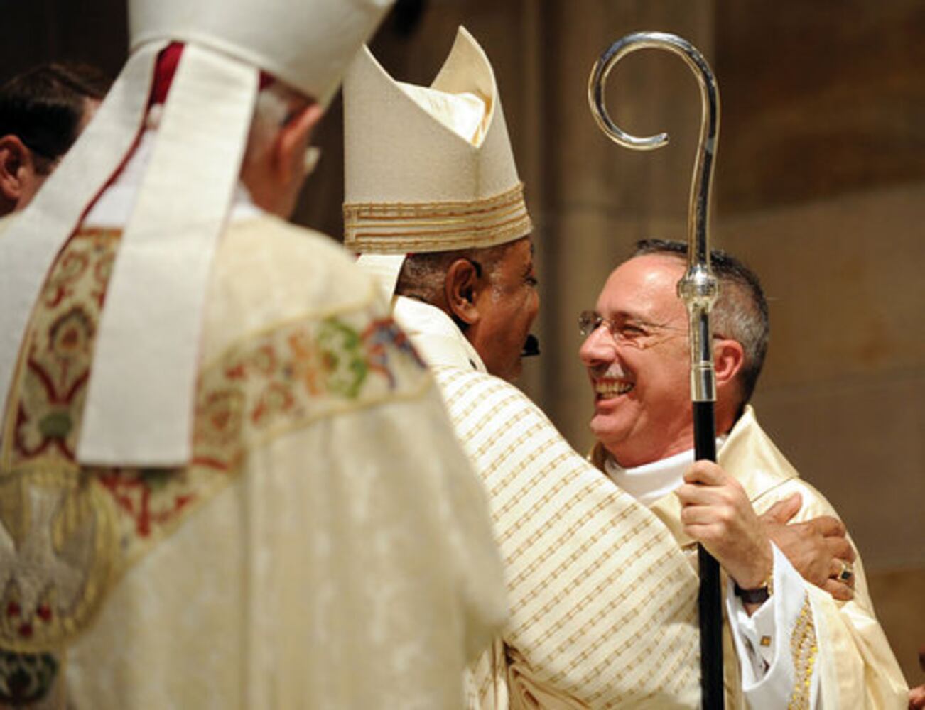 Atlanta archbishop ordains Latino bishop