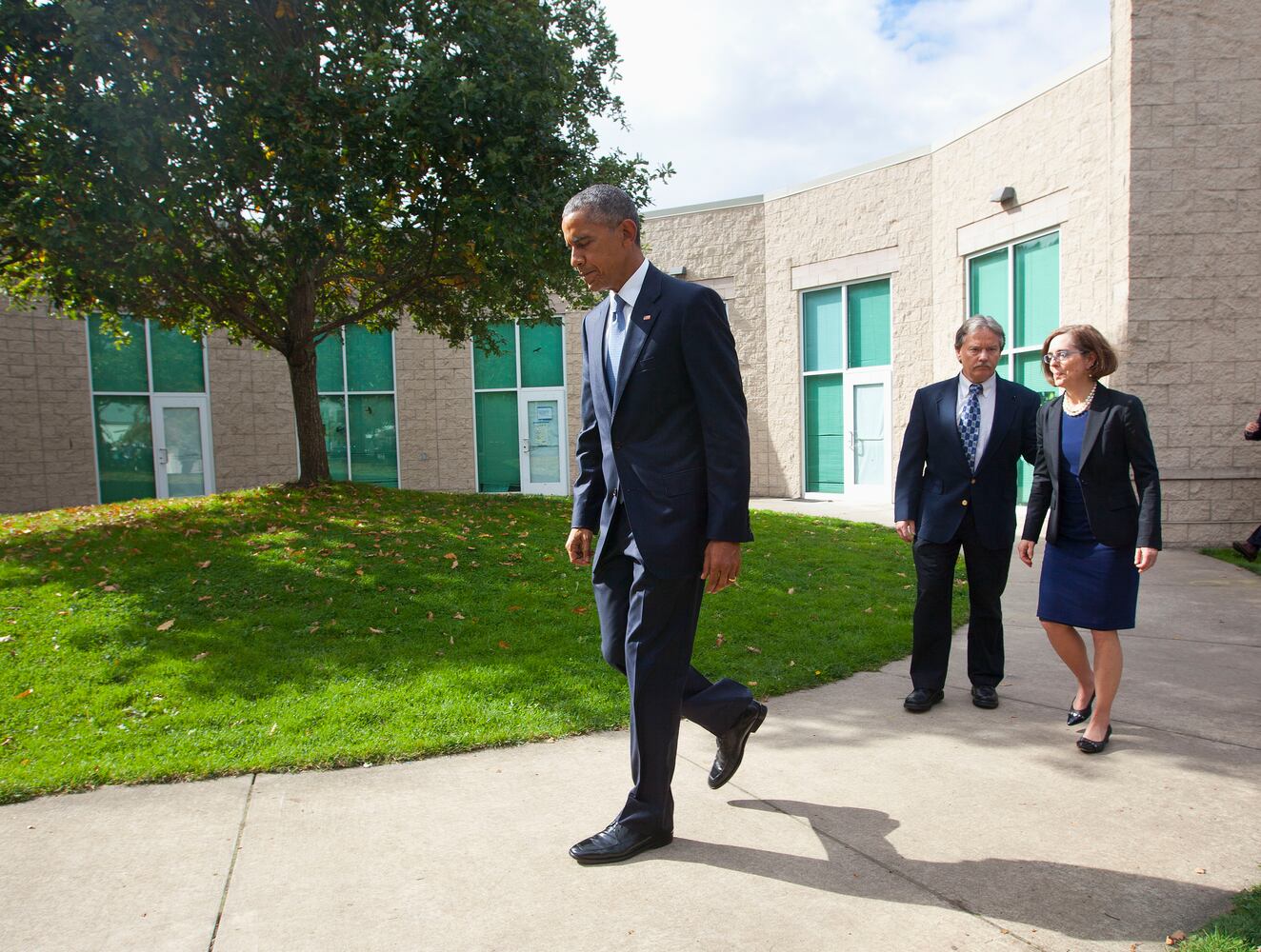 PHOTOS: President Obama visits Roseburg and Seattle